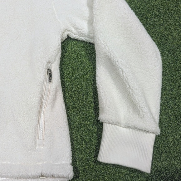 Greyson Eira Sherpa 1/2 Zip Pull Over in Dove White/Dogwood flower embroidery - Picture 4 of 8